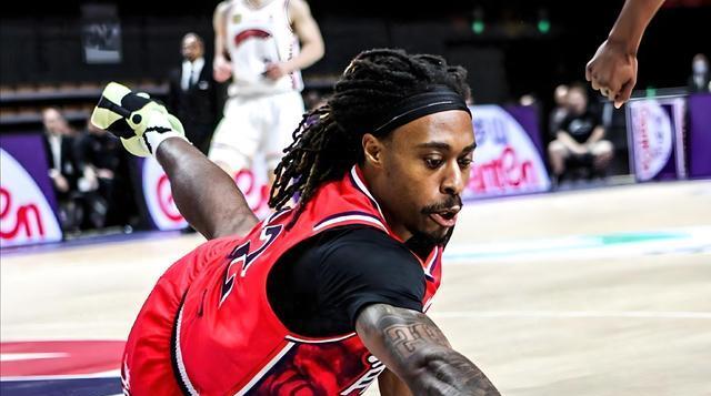 争冠需闯三, 镇麟 争冠需闯三, 镇麟